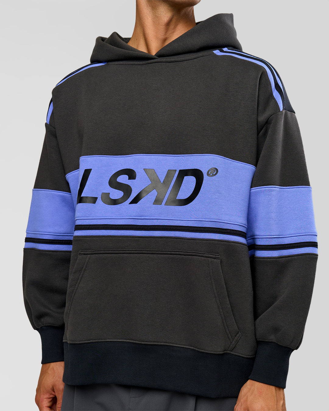 Man wearing A-Team Oversized Hoodie - Onyx-Bluebell | Model:Albert | Size:M - view 7
