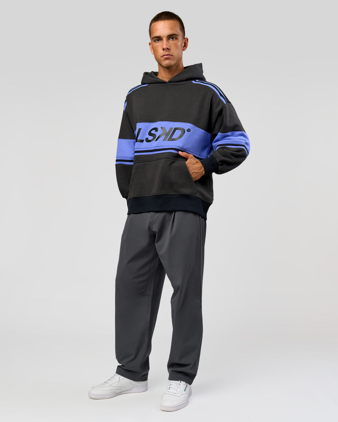 Man wearing A-Team Oversized Hoodie - Onyx-Bluebell | Model:Albert | Size:M - view 13