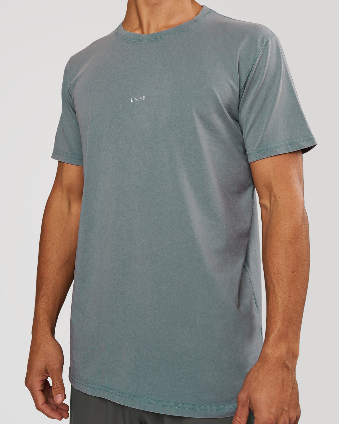 Man wearing Base FLXCotton Tee - Blue Mirage Washed | Model:Albert | Size:M - view 2