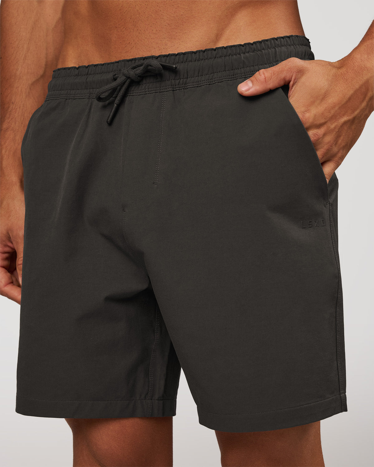Man wearing Daily 7" Short 3.0 - Onyx | Model:Albert | Size:M - view 1