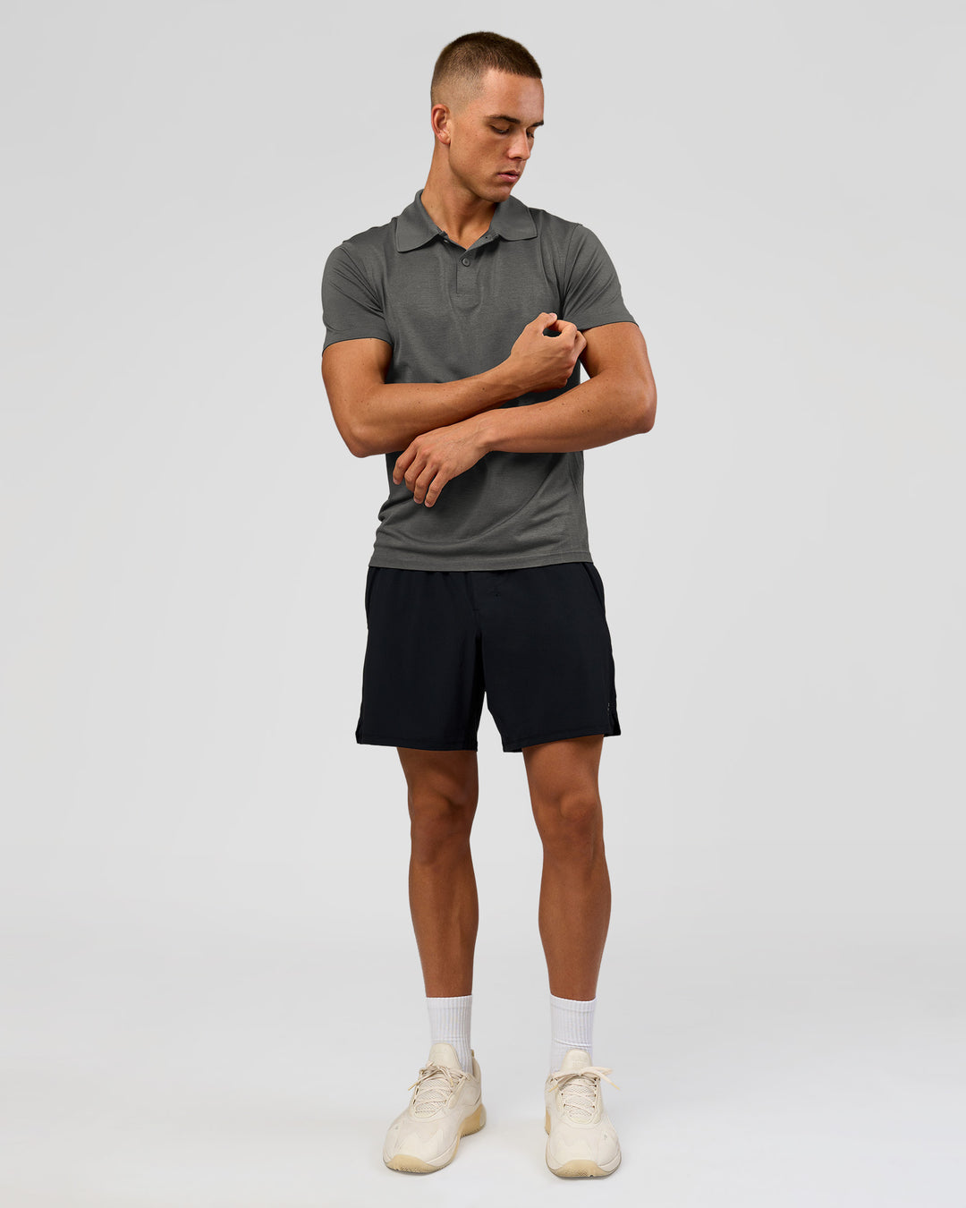 Man wearing Drive Seamless Polo - Dark Storm | Model:Albert | Size:M - view 5