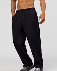 Man wearing Motion Wide Leg Pant - Black | Model:Albert | Size:M | Thumbnail Index: 3