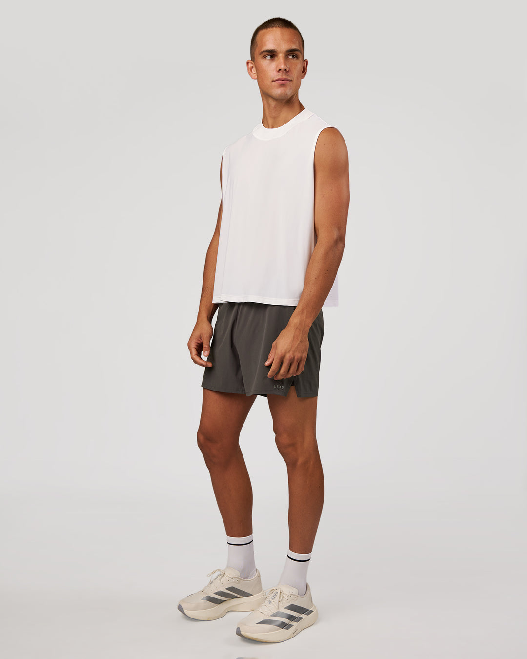 Man wearing Pace 5" Lined Running Short - Dark Storm | Model:Albert | Size:M - view 3
