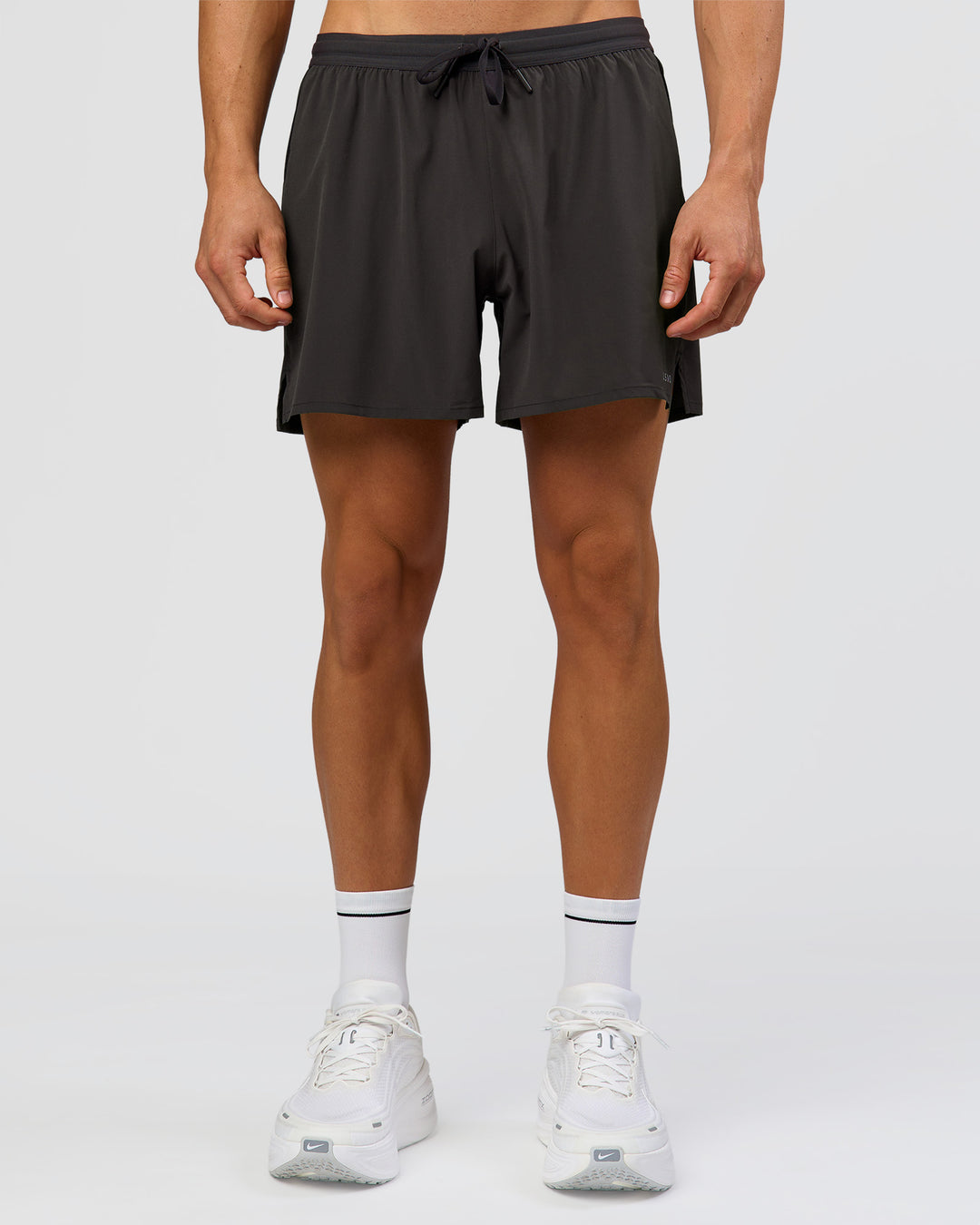 Man wearing Pace 5" Running Short - Black-Onyx | Model:Albert | Size:M - view 5