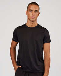 Man wearing Pace Running Tee 3.0  - Black | Model:Albert | Size:M | Thumbnail Index: 0