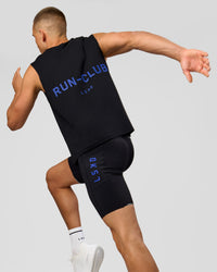 Man wearing Run Club FLXCotton Tank - Black-Electric Indigo | Model:Albert | Size:M | Thumbnail Index: 2