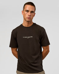 Man wearing VS6 1% Better FLXCotton Oversize Tee - Ground Coffee | Model:Albert | Size:M | Thumbnail Index: 1