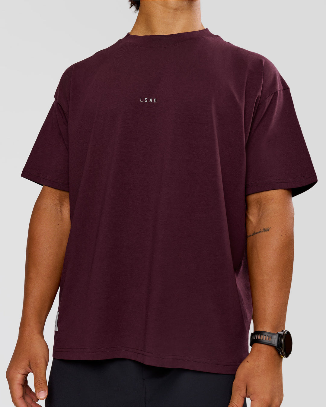 Man wearing VS26 1% Better FLXCotton Oversize Tee - Cherry Lacquer-Off White | Model:George | Size:M - view 10