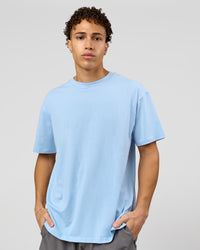Man wearing Benchmark FLXCotton Oversized Tee - Open Air-Blue Bell | Model:Leandro | Size:M | Thumbnail Index: 7