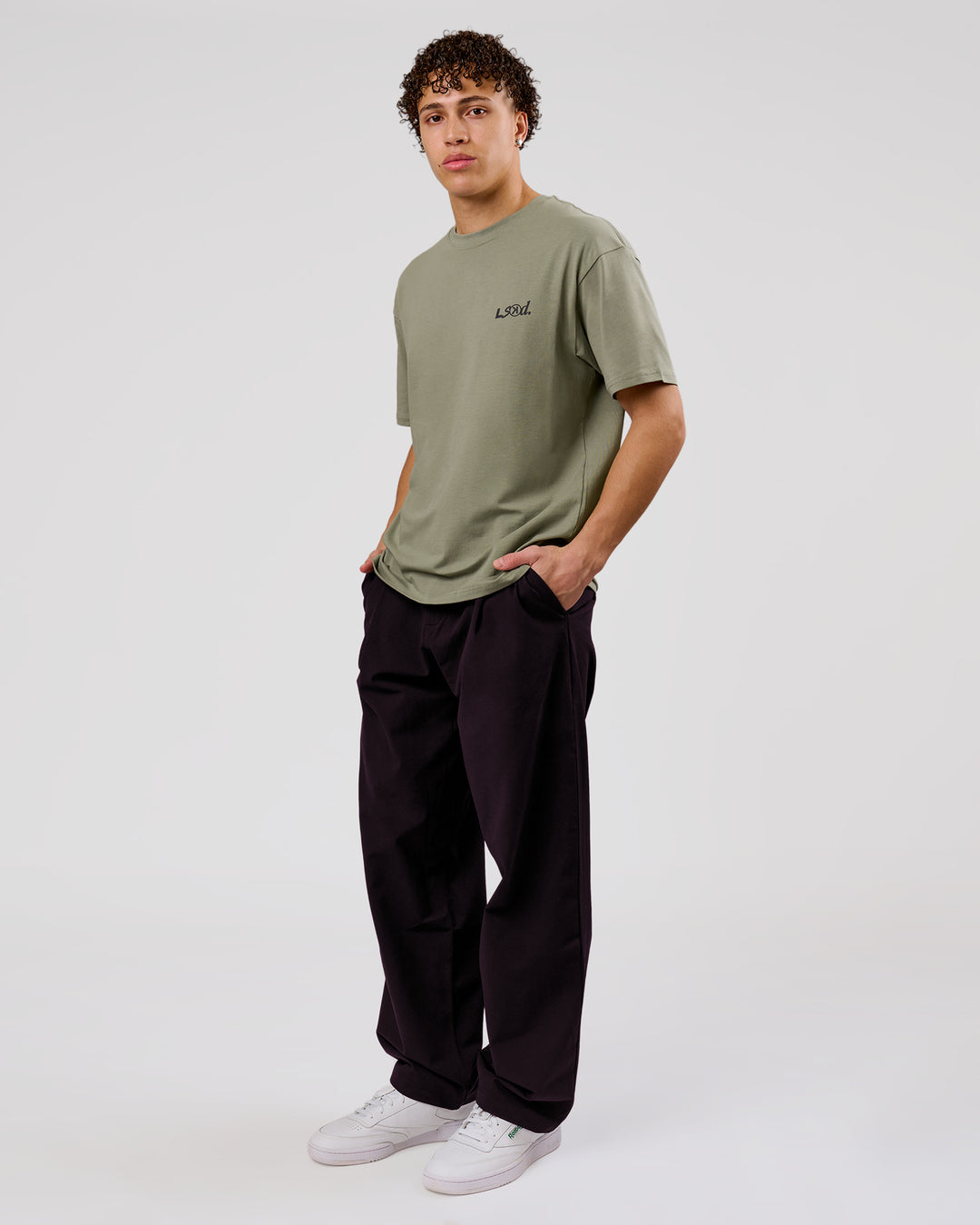 Man wearing Blended FLXCotton Oversize Tee  - Fog | Model:Leandro | Size:M - view 10