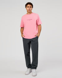 Man wearing VS6 1% Better FLXCotton Oversize Tee - Pink Rose | Model:Leandro | Size:M | Thumbnail Index: 15