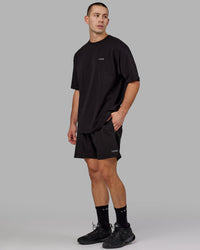 Man wearing Unisex VS6 FLXCotton Tee Oversize - Black-White | Thumbnail Index: 9