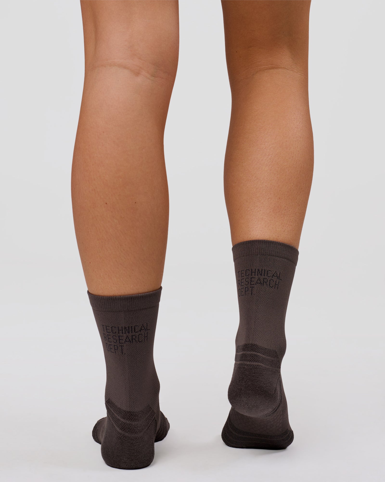 Studio image of Hype Performance Quarter Socks - Onyx-Off White