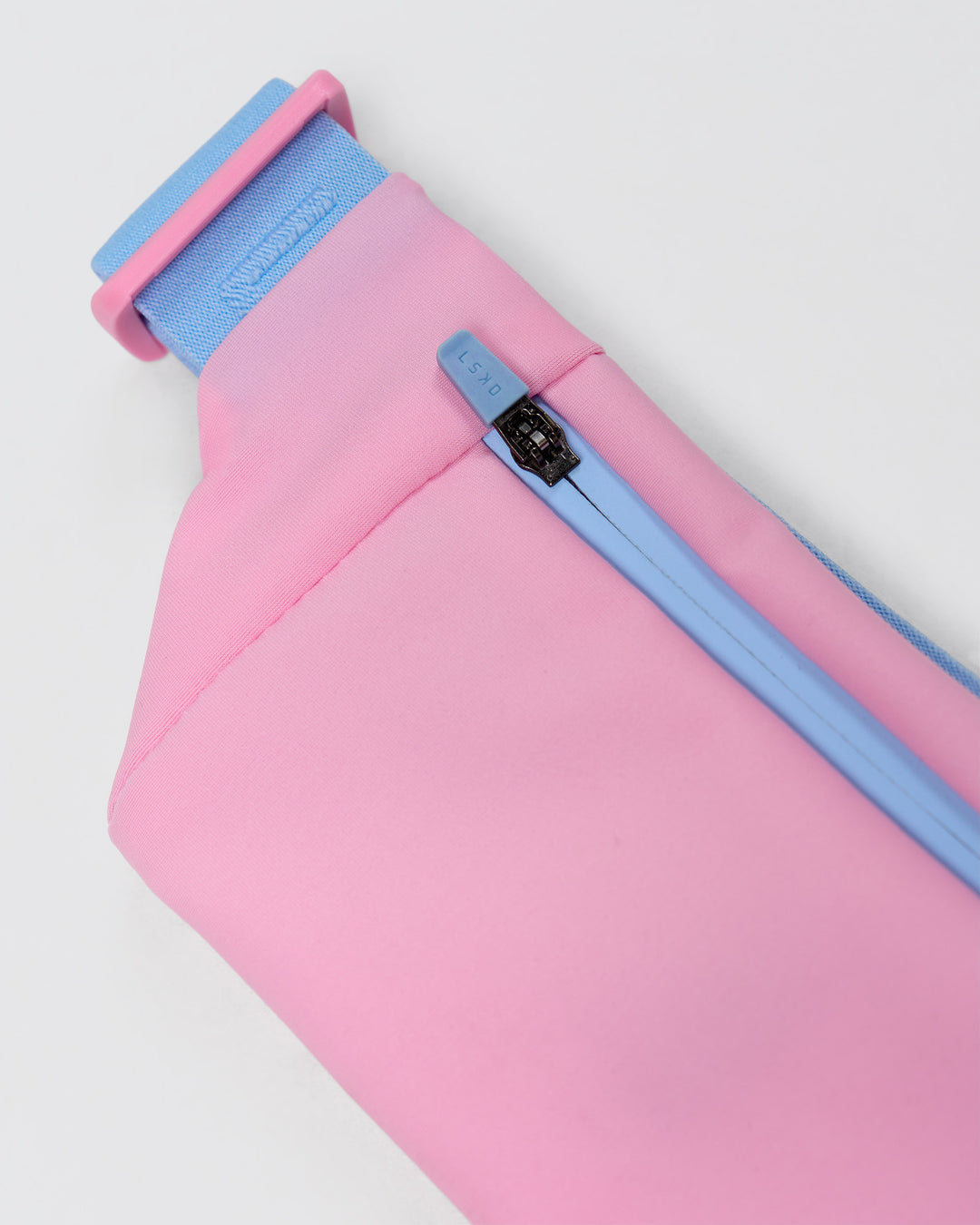 Studio image of Accelerate Run Belt - Pink Rose-Open Air - view 7