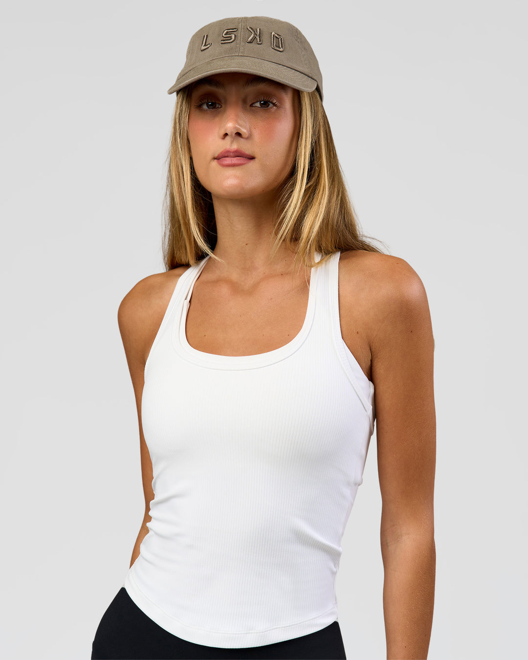 Woman wearing Daily Cap - Taupe Ash | Model:Cap | Size:DAILY - view 8