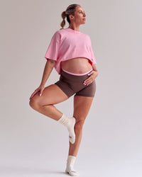 Woman wearing Bree Fusion High-Rise 4" Short Pockets - Cocoa Powder-Pink Rose | Model:Bree | Size:M | Thumbnail Index: 2