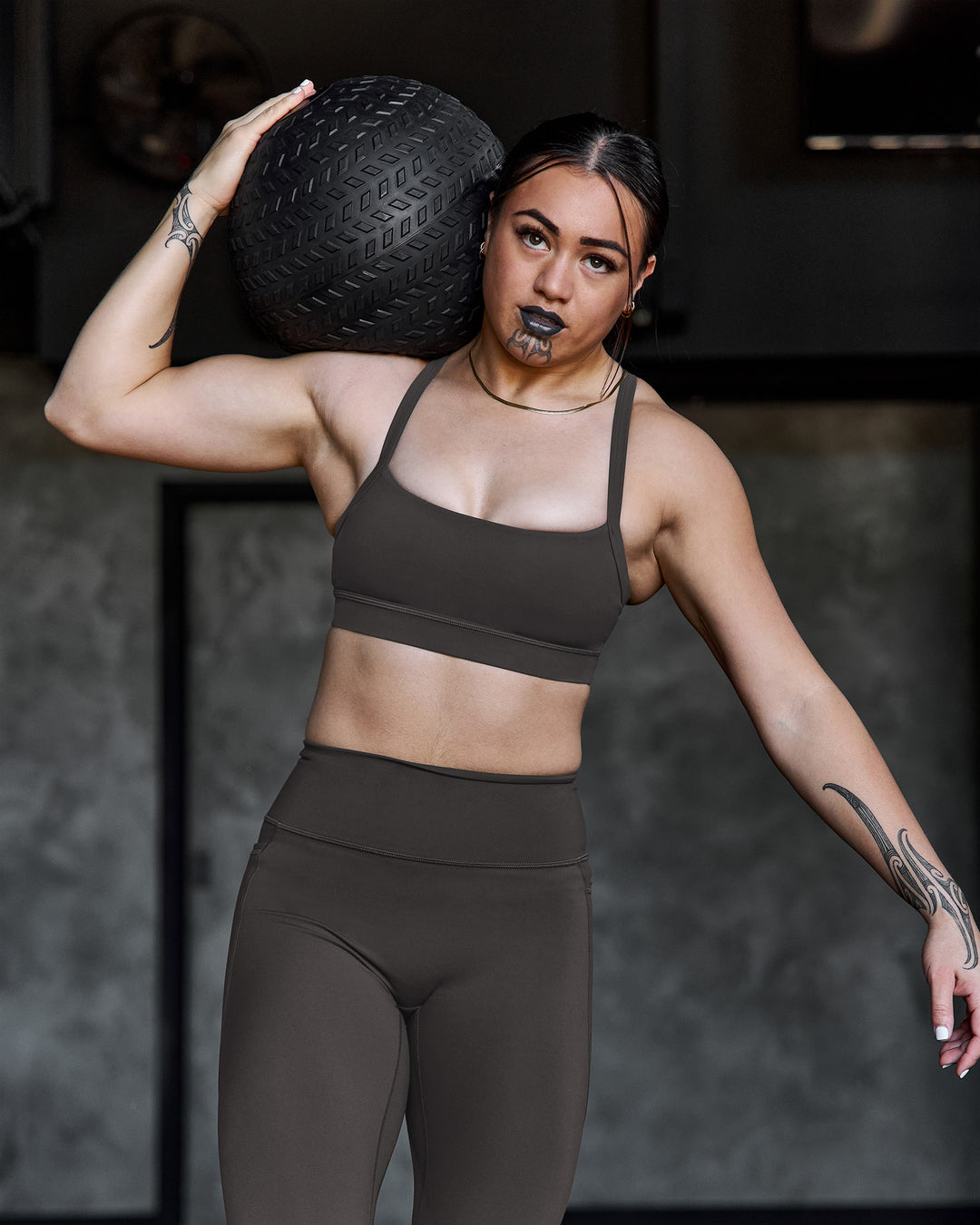 Woman wearing Fusion Ultra High-Rise Full Length Legging Pockets - Onyx | Model:Terai | Size:M - view 9