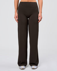 Woman wearing Elixir High-Rise Pant - Ground Coffee | Model:Amity | Size:S | Thumbnail Index: 3