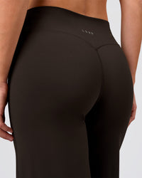 Woman wearing Elixir High-Rise Pant - Ground Coffee | Model:Amity | Size:S | Thumbnail Index: 5