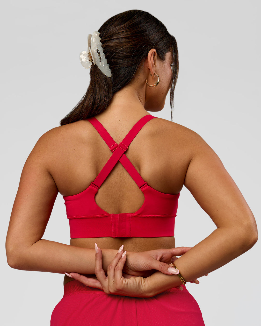 Woman wearing Accelerate Sports Bra - Scarlet | Model:Bianca | Size:S - view 5