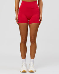 Woman wearing Fusion Ultra High-Rise 4" Short Pockets - Scarlet | Model:Bianca | Size:S | Thumbnail Index: 8