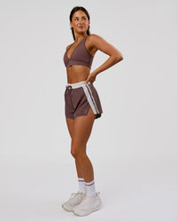 Woman wearing Stamina Sports Bra - Cocoa Powder | Model:Bianca | Size:S | Thumbnail Index: 4