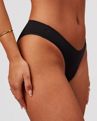 Woman wearing Zero Brief 2pk - Black | Model:Bianca | Size:S | Thumbnail Index: 0