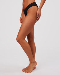 Woman wearing Zero Brief 2pk - Black | Model:Bianca | Size:S | Thumbnail Index: 7