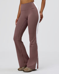 Woman wearing Fusion V-Contour Bind High-Rise Flared Legging - Cocoa Power-White | Model:Jordan | Size:S | Thumbnail Index: 5