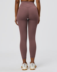 Woman wearing Fusion V-Contour Ultra High-Rise 7/8 Legging Pockets - Cocoa Powder | Model:Jordan | Size:S | Thumbnail Index: 1