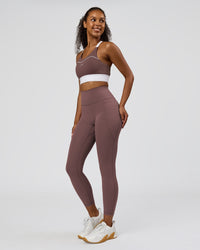 Woman wearing Fusion V-Contour Ultra High-Rise 7/8 Legging Pockets - Cocoa Powder | Model:Jordan | Size:S | Thumbnail Index: 4