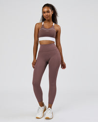 Woman wearing Fusion V-Contour Ultra High-Rise 7/8 Legging Pockets - Cocoa Powder | Model:Jordan | Size:S | Thumbnail Index: 5