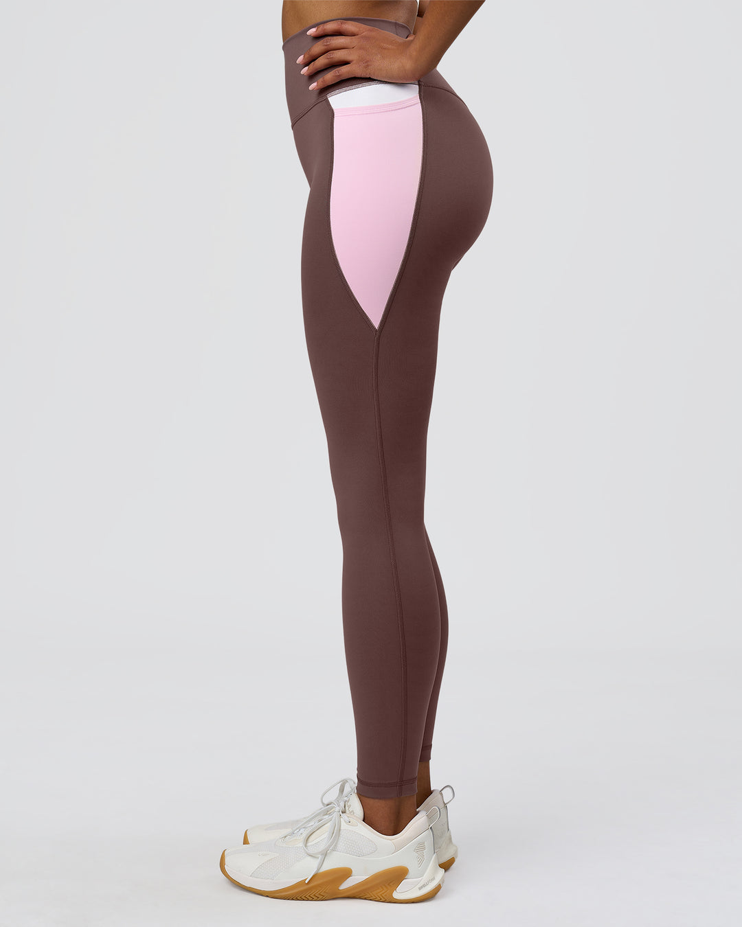 Woman wearing Fusion V-Contour Ultra High-Rise Full Length Legging Pockets - Cocoa Powder-Marshmallow-White | Model:Jordan | Size:S - view 3
