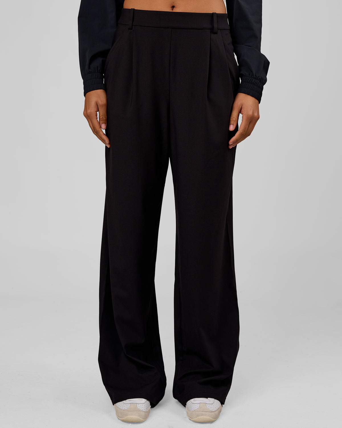 Woman wearing StretchShift Wide Leg Pant Tall - Black | Model:Rosie | Size:S
