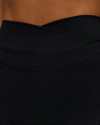 Woman wearing Solstice High-Rise 6" Short - Black | Model:Brylee | Size:XS | Thumbnail Index: 5