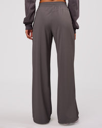 Woman wearing Bend Woven Pant - Duskstone | Model:Charli | Size:XS | Thumbnail Index: 11