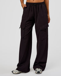 Woman wearing Endeavour Cargo Pant - Black | Model:Charli | Size:XS | Thumbnail Index: 7