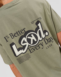 Woman wearing Blended FLXCotton Oversize Tee  - Fog | Model:Issy | Size:XS | Thumbnail Index: 15