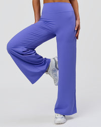 Woman wearing Elixir High-Rise Petite Pant - Bluebell | Model:Issy | Size:XS | Thumbnail Index: 3
