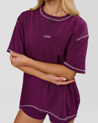 Woman wearing Go-To Contrast Oversized Heavyweight FLXCotton Tee - Plum Caspia-Pink Rose | Model:Issy | Size:XS | Thumbnail Index: 4