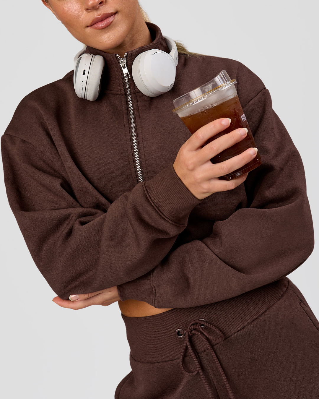 Woman wearing Go-To Oversized Quarter Zip Sweater - Hot Chocolate | Model:Issy | Size:XS - view 5