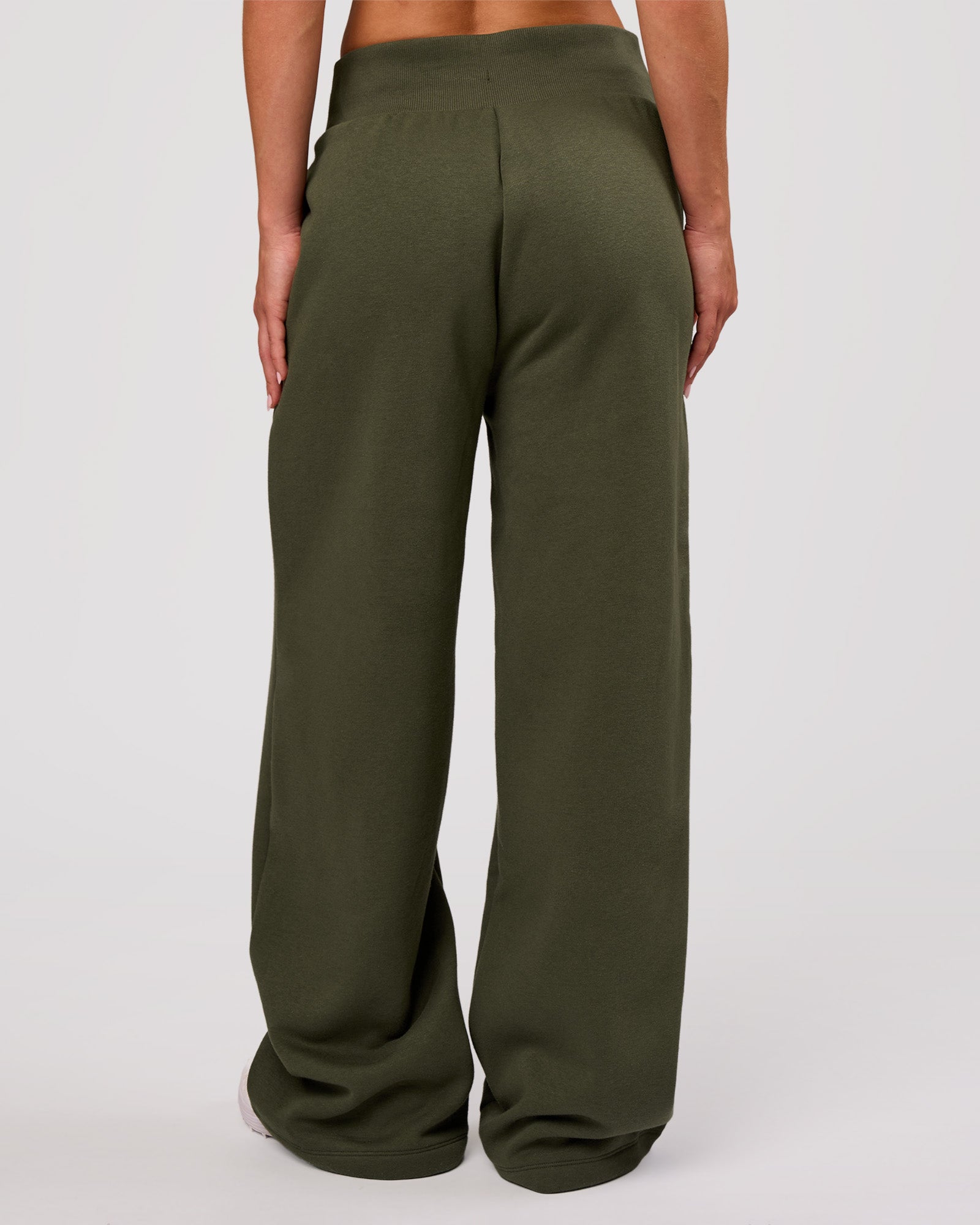 Woman wearing Go-To Wide Leg Track Pant - Pure Olive | Model:Issy | Size:XS