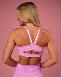 Woman wearing Momentum Sports Bra - Energy Print Marshmallow | Model:Issy | Size:XS | Thumbnail Index: 1