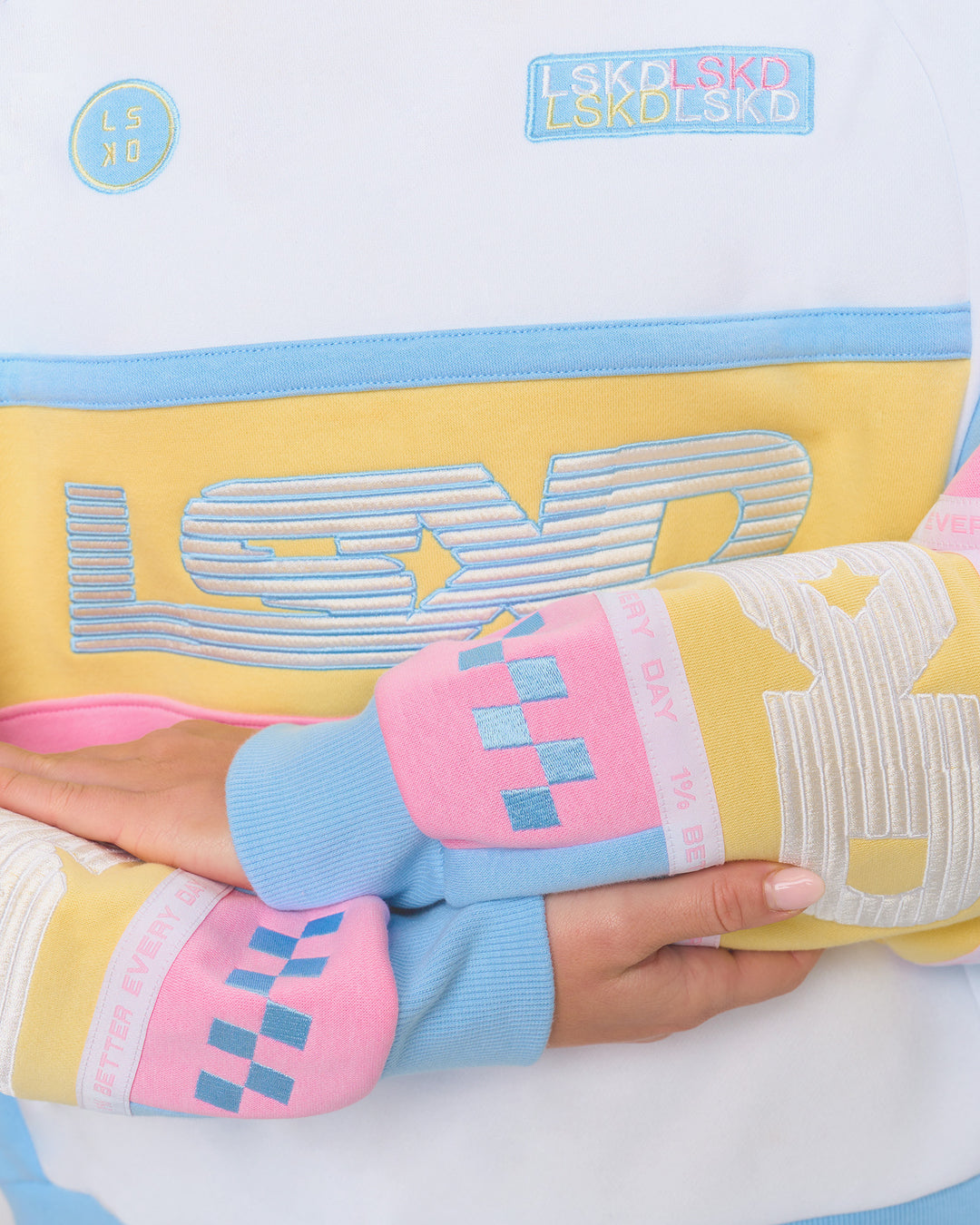 Woman wearing Power Sweater - Pink Rose-Lemon | Model:Issy | Size:XS - view 10