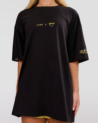 Woman wearing TGHF X LSKD 26 FLXCotton Oversized Tee - Black | Model:Issy | Size:XS | Thumbnail Index: 14