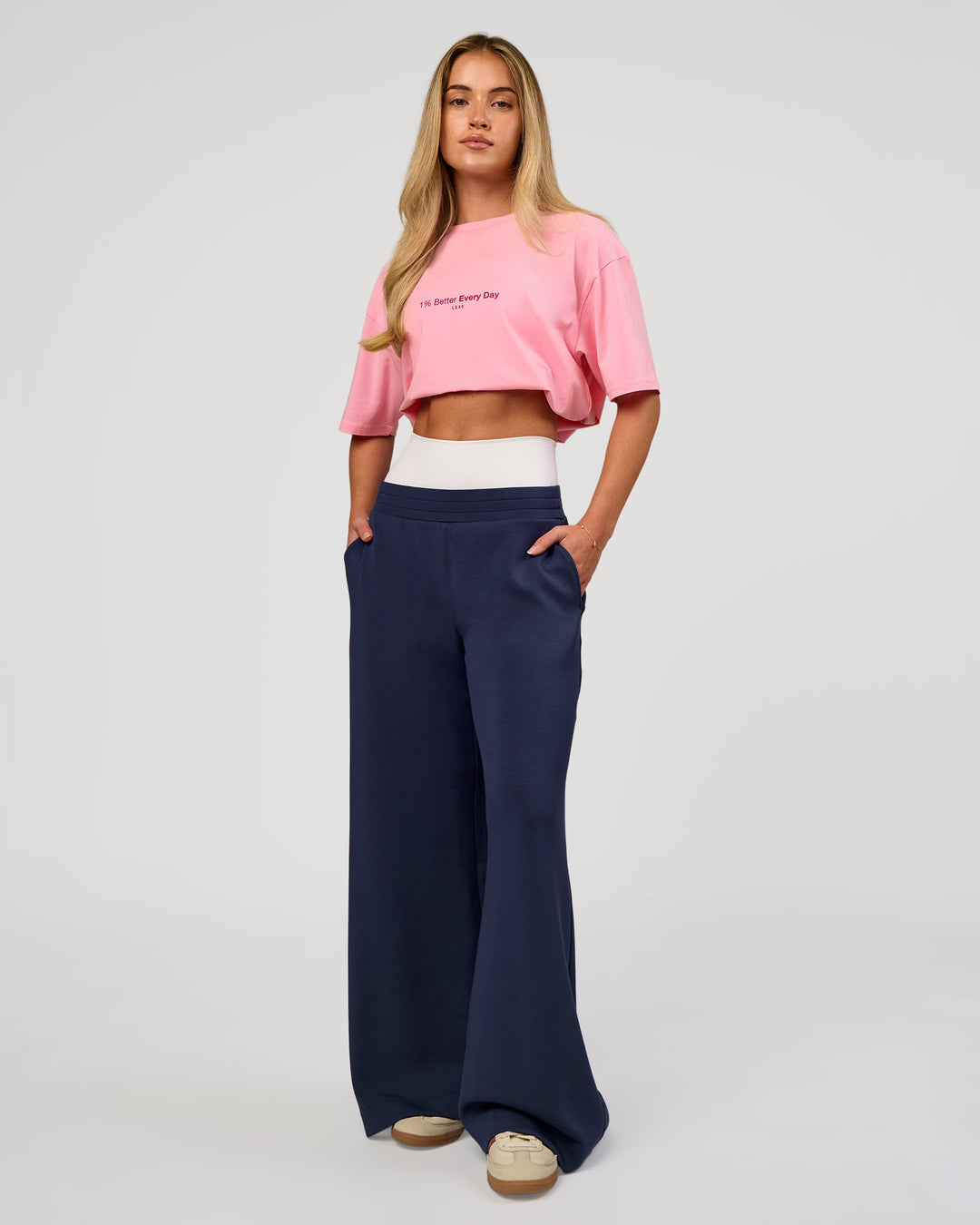 Woman wearing VS6 1% Better FLXCotton Oversize Tee - Pink Rose | Model:Issy | Size:XS - view 11
