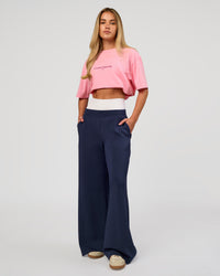 Woman wearing VS6 1% Better FLXCotton Oversize Tee - Pink Rose | Model:Issy | Size:XS | Thumbnail Index: 10