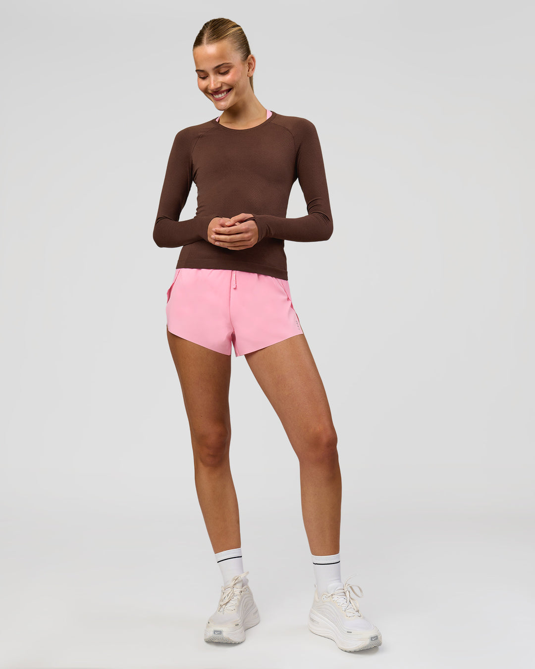 Woman wearing AeroFLX+ Seamless Long Sleeve Tee - Hot Chocolate/Hot Chocolate | Model:Taneisha | Size:XS - view 5
