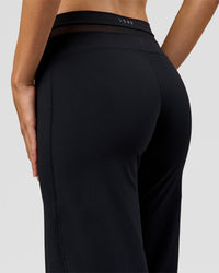 Woman wearing Dare Wide Leg Pant - Black | Model:Taneisha | Size:XS | Thumbnail Index: 2