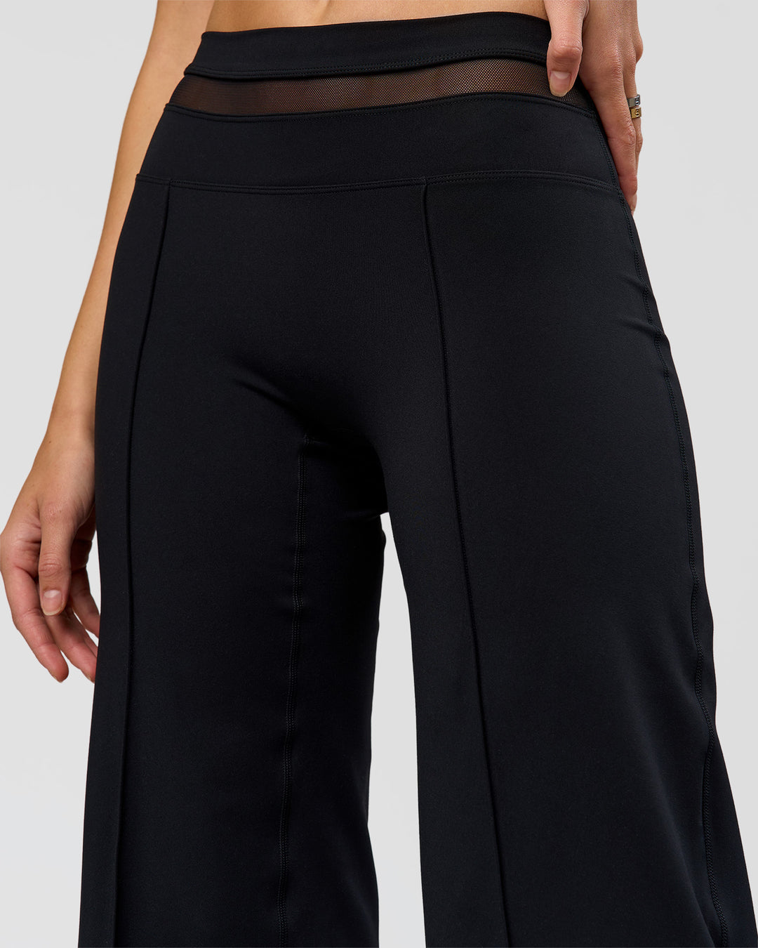 Woman wearing Dare Wide Leg Pant - Black | Model:Taneisha | Size:XS - view 4
